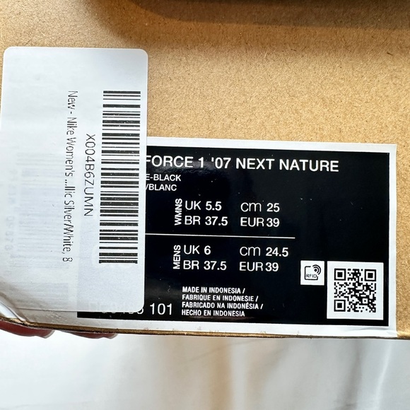 Nike Women's Air Force 1 '07 Shoe Size 8 w/Blue Swish - NEW - Picture 8 of 15